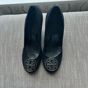 Tory Burch Sophie Black Suede Wedges Heels size 8